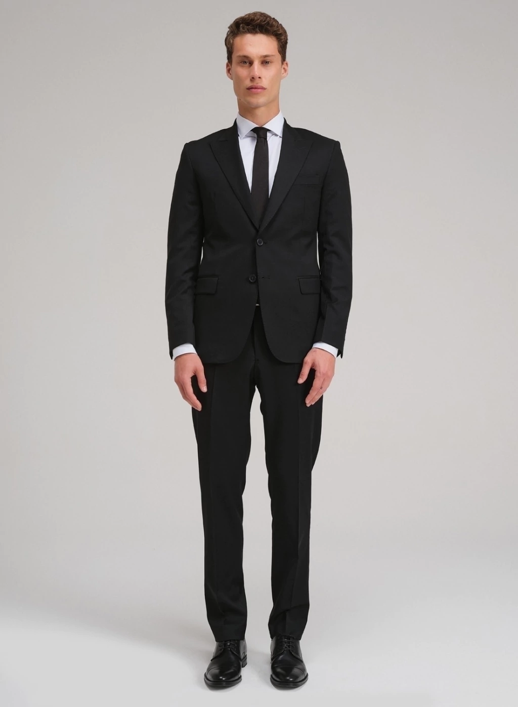 Traje Negro Clásico